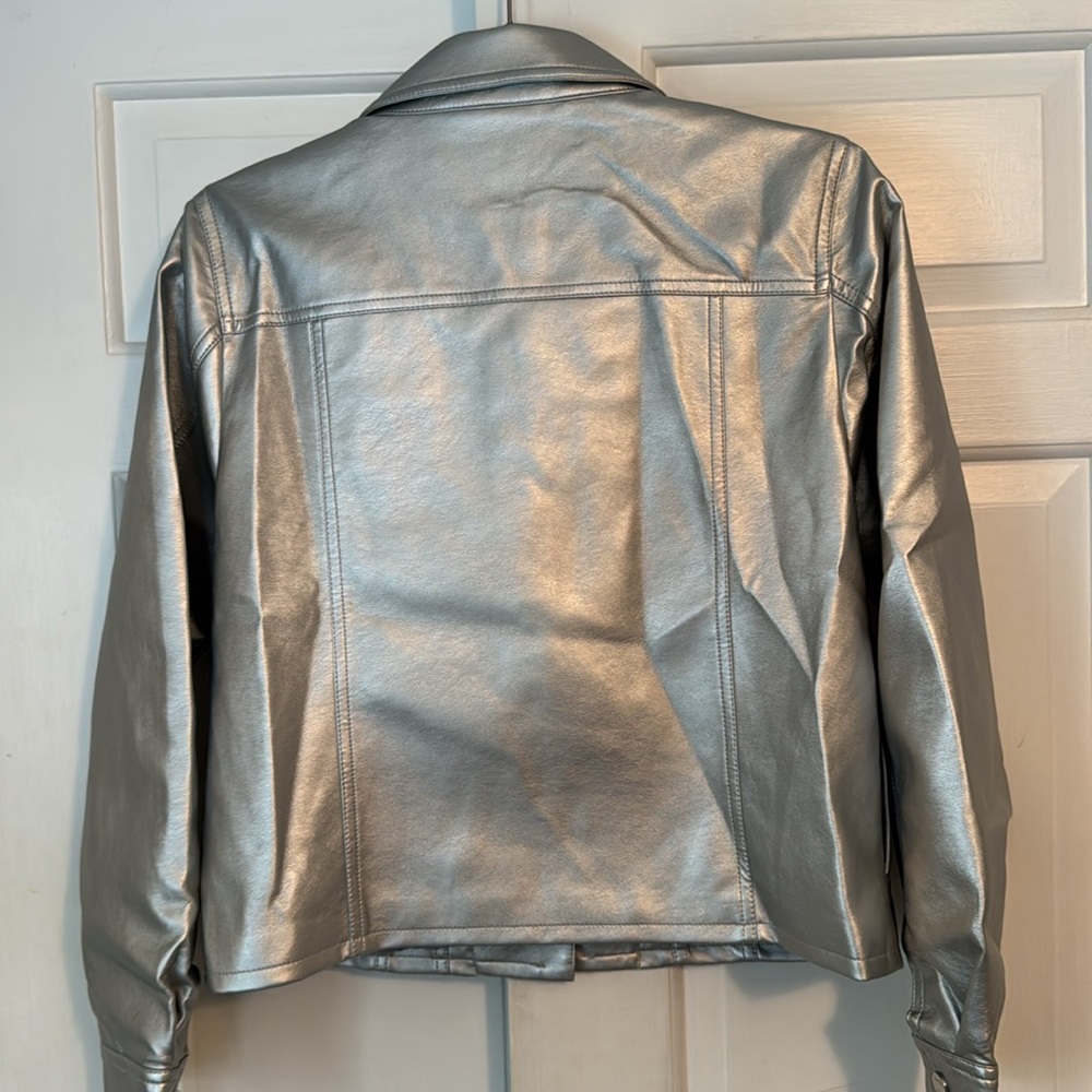 Kenneth Cole silver metallic faux leather shacket - Picture 4 of 7